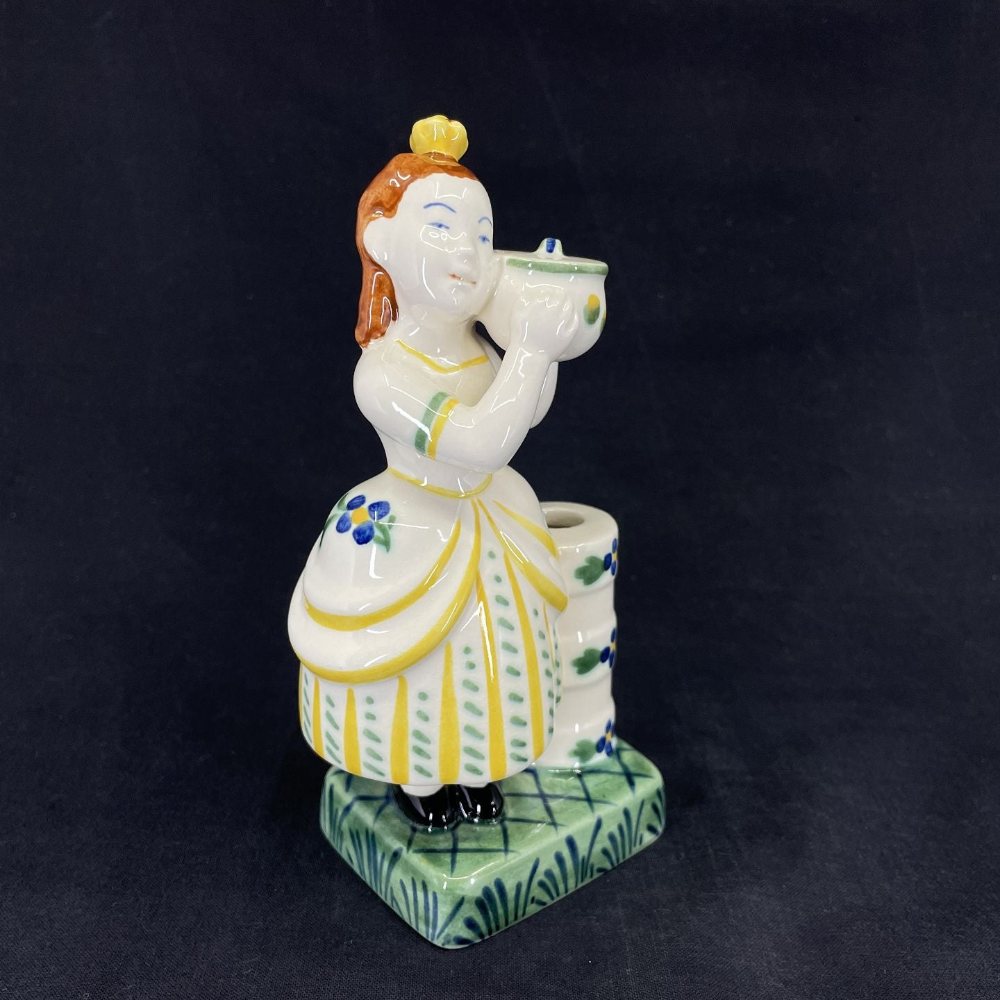 Childrens aid day figurine from 1958 - The princess from The Swineherd