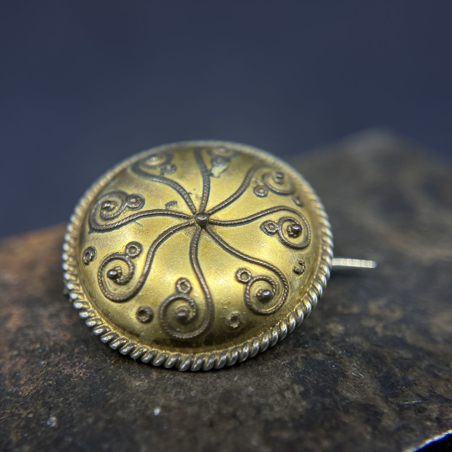 Fin broche i guld double fra 1880'erne