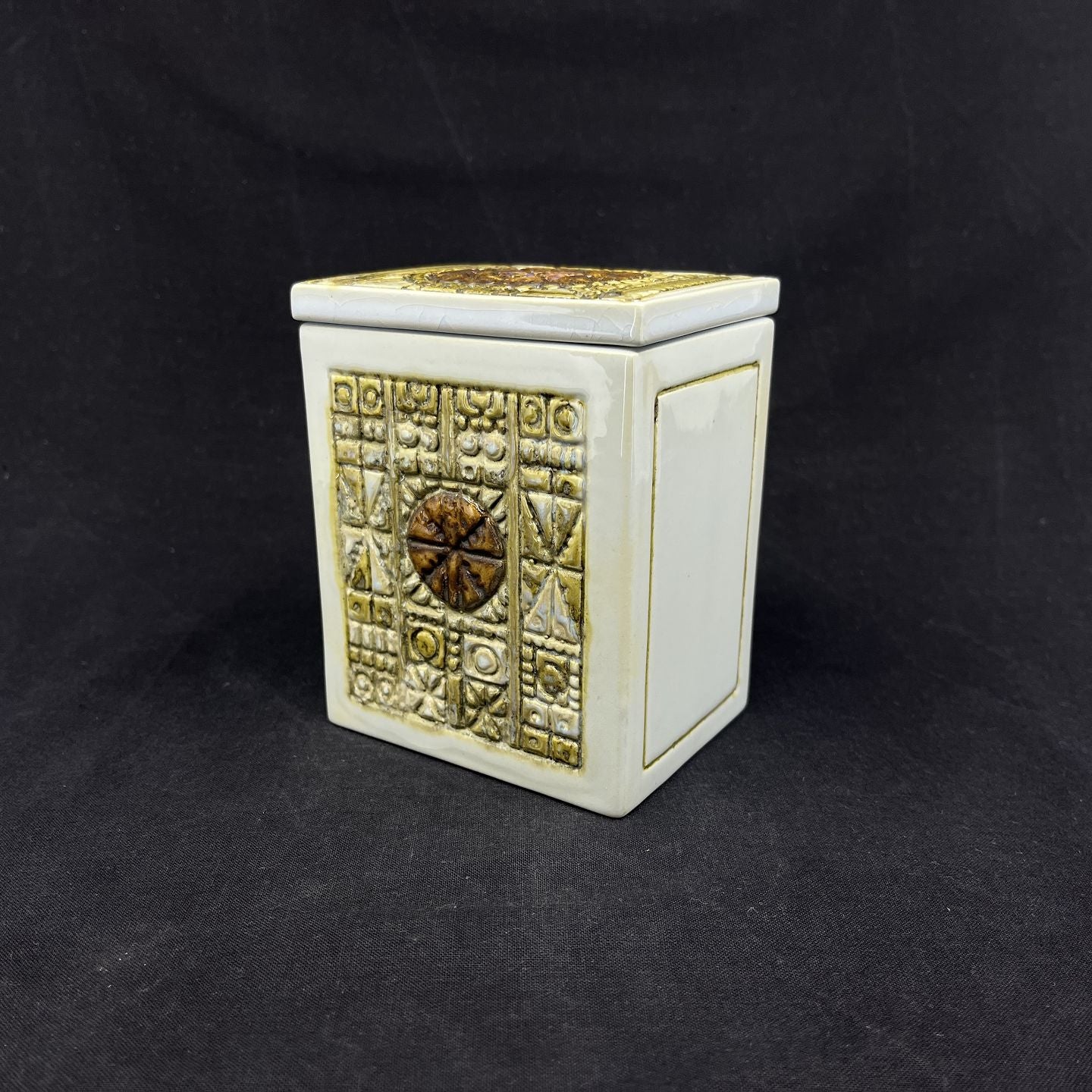 Tenera lågkrukke fra Aluminia