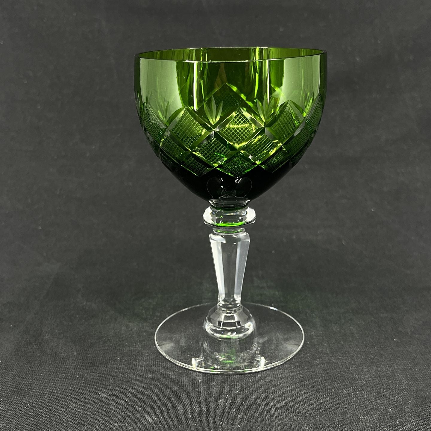 Christiansborg green white wine glass
