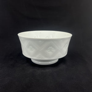 White Bing &amp; Grøndahl bowl by Lisbeth Munch Pedersen
