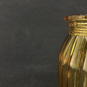Ravfarvet vase fra Holmegaard