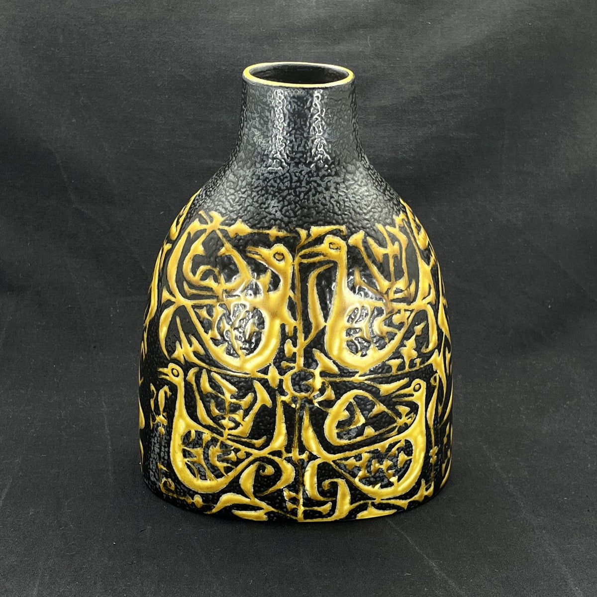 Gul baca vase fra Aluminia
