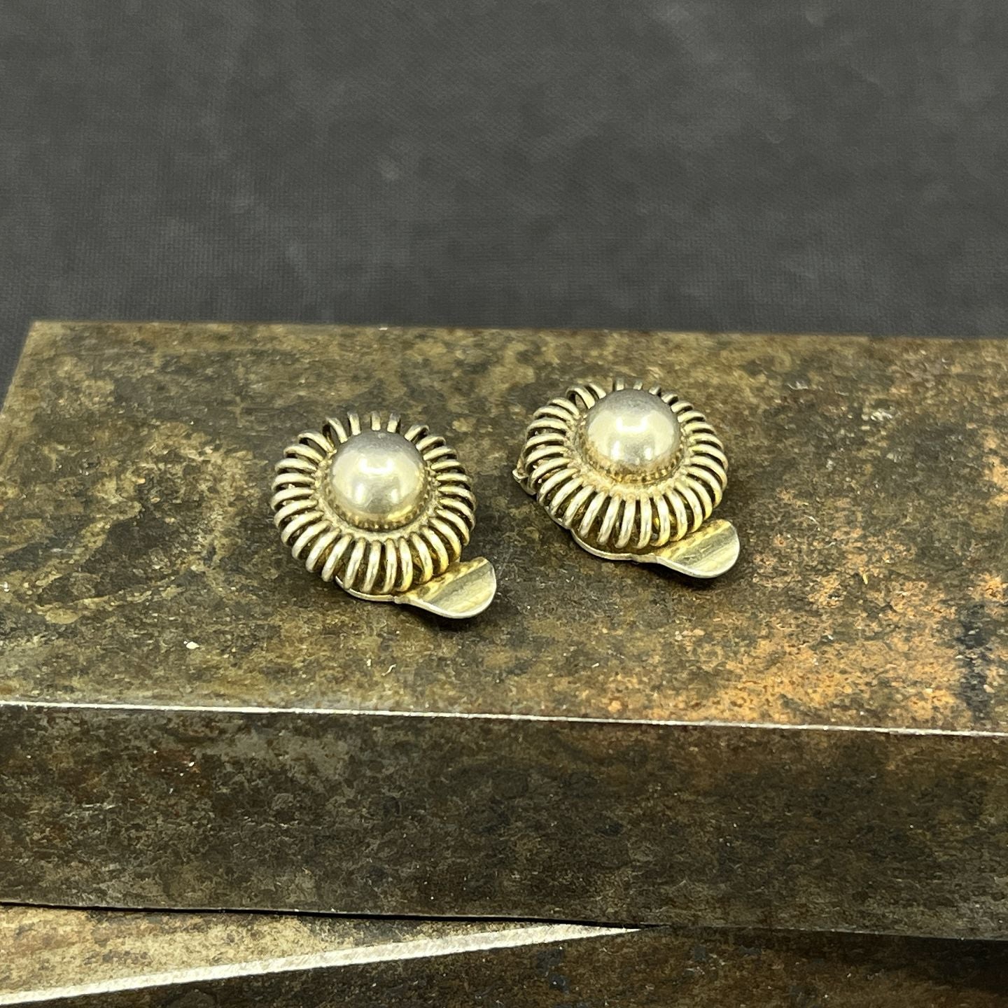 Art deco ear clip in gold-plated silver
