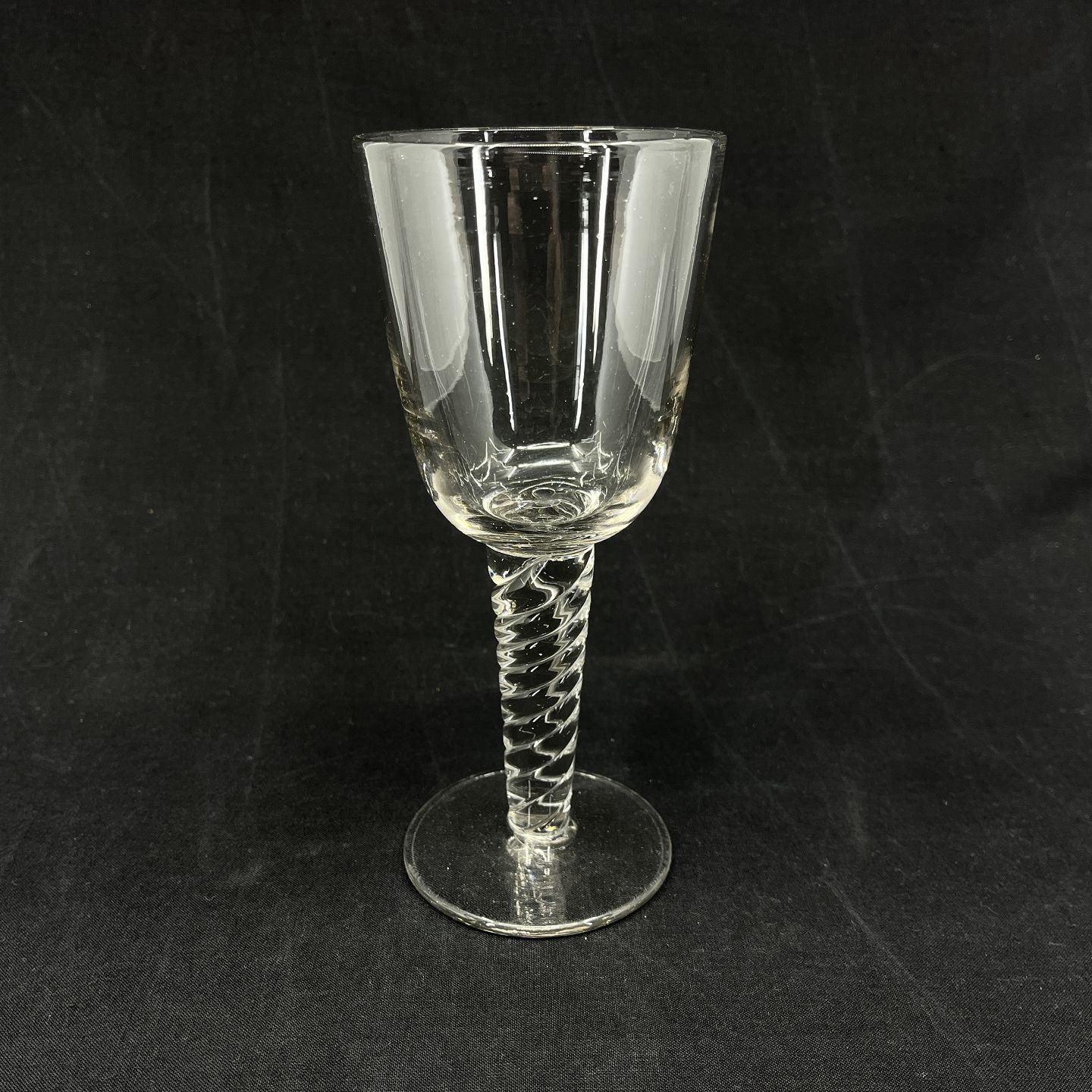 Twist cup, 19 cm.