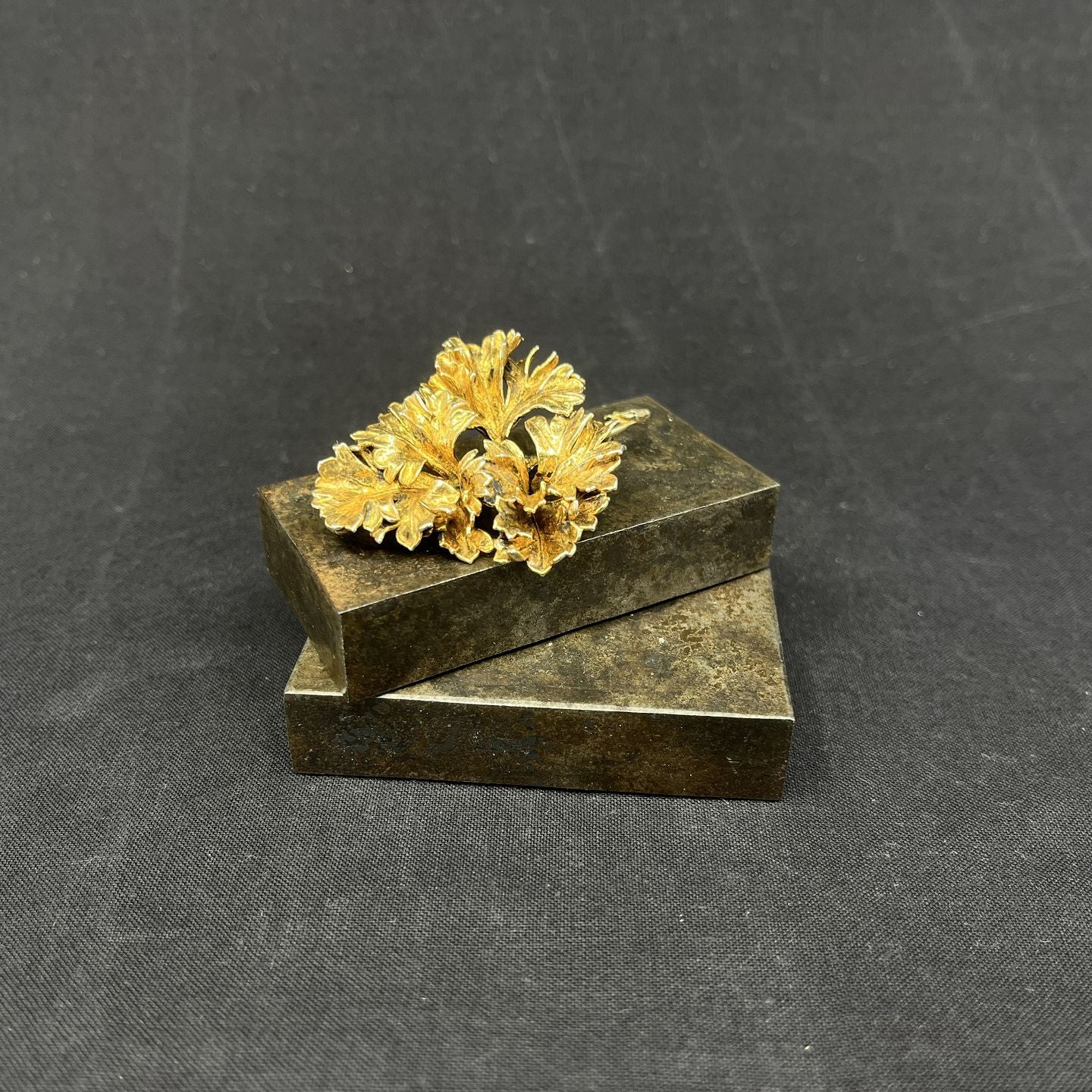 Gilded "Flora Danica" brooch