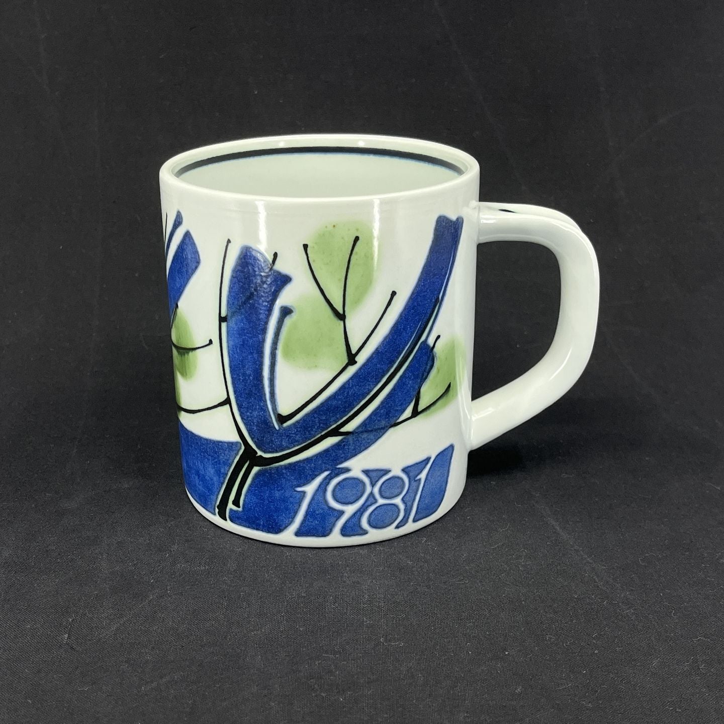 Royal Copenhagen large vintage mug 1981