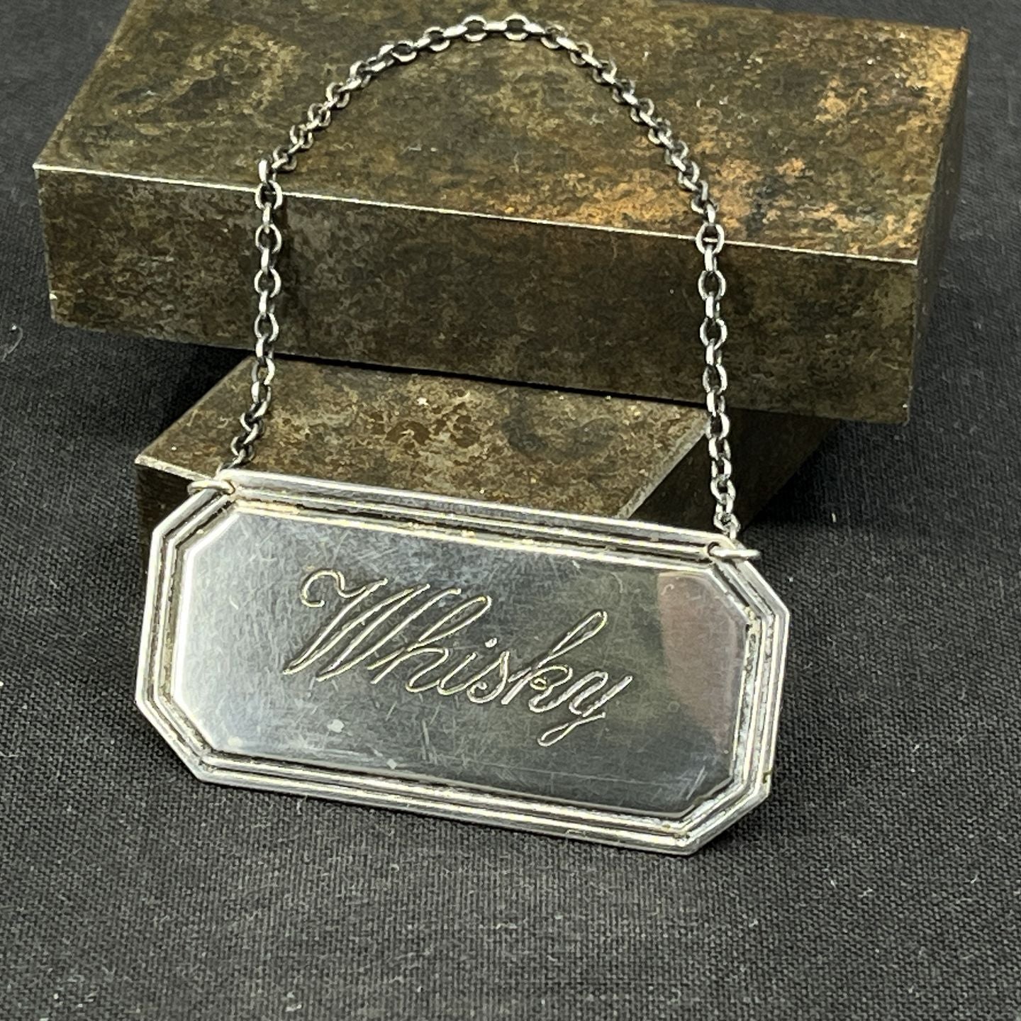 Bottle sign in silver - Whiskey