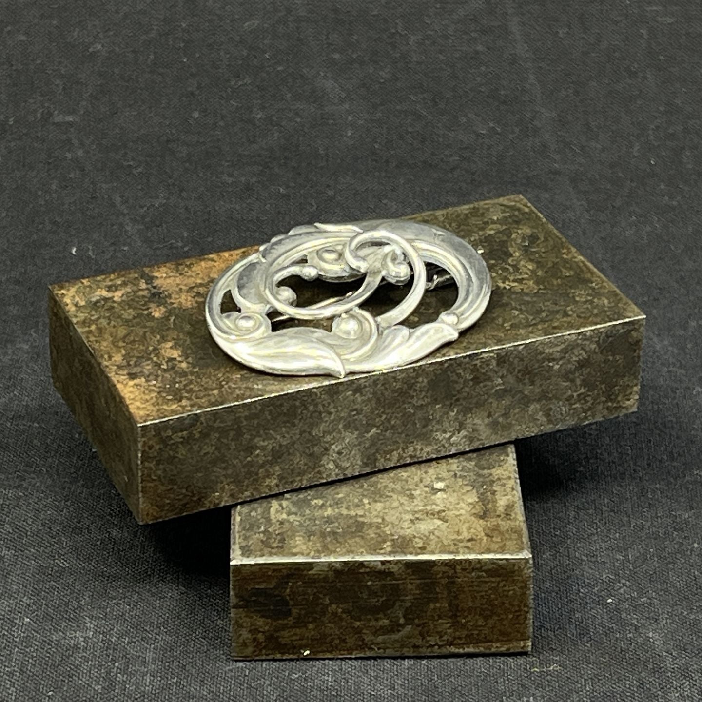 Art nouveau brooch from Eiler & Marløe