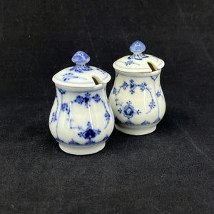 Musselmalet Fluted mustard jar