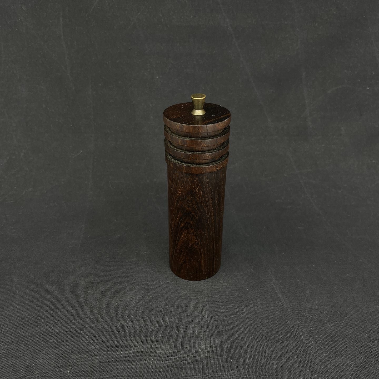 Slank peberkværn i palisander