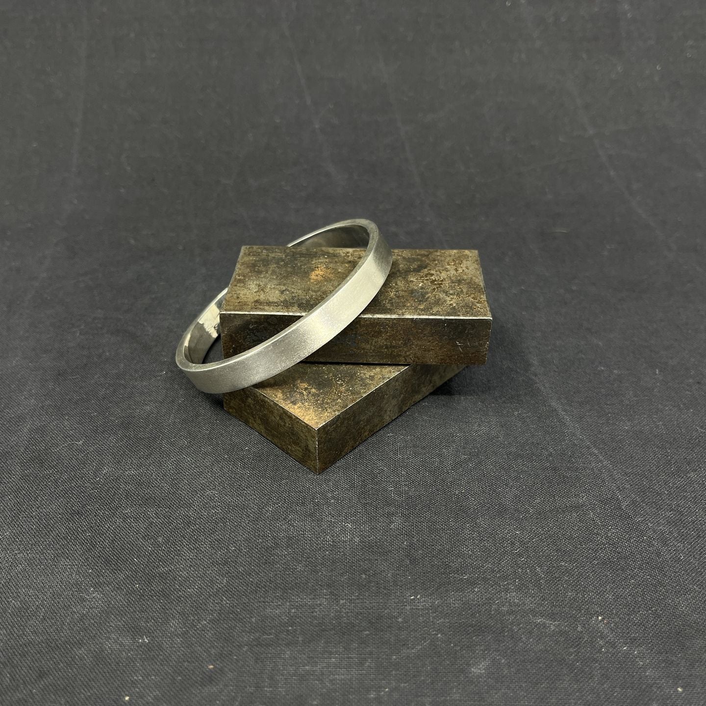 Massiv armring i sterlingsølv