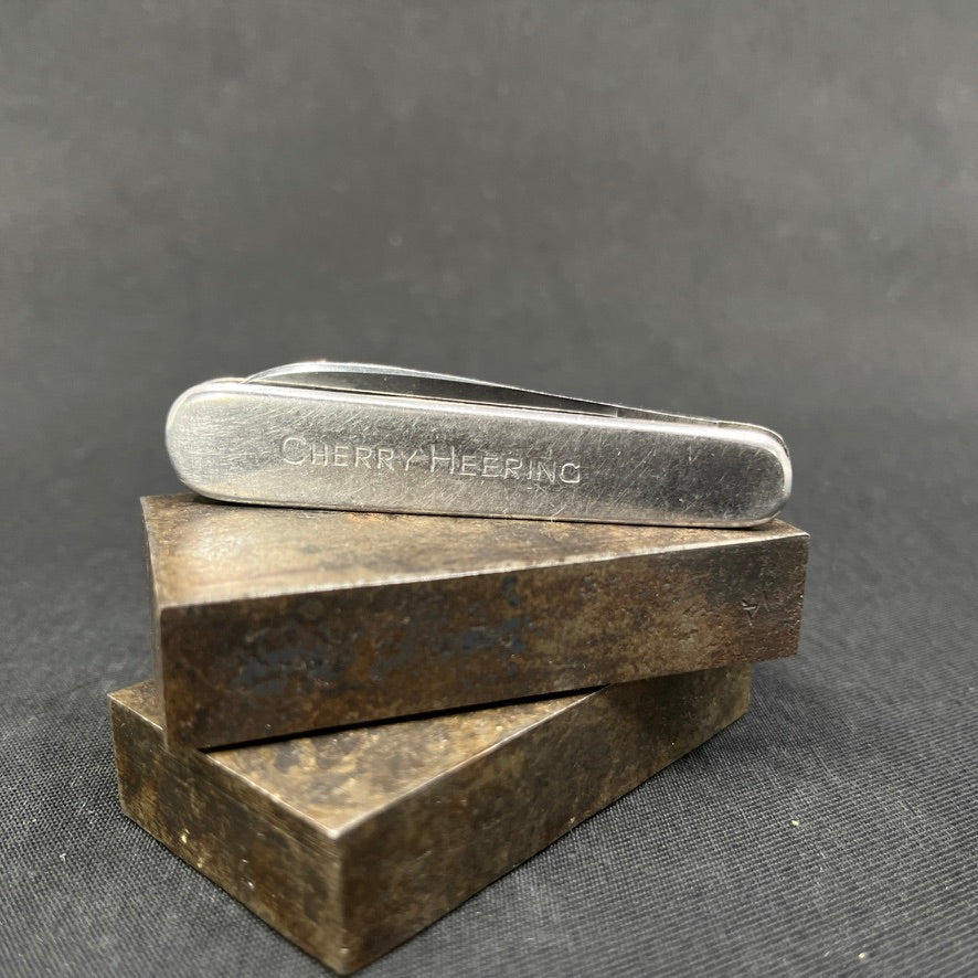 Small pocket knife – Cherry Heering