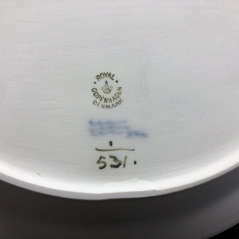 Blaue, geriffelte, ovale Schale mit halber Spitze, 1/531
