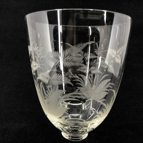 Finely decorated glass in crystal
