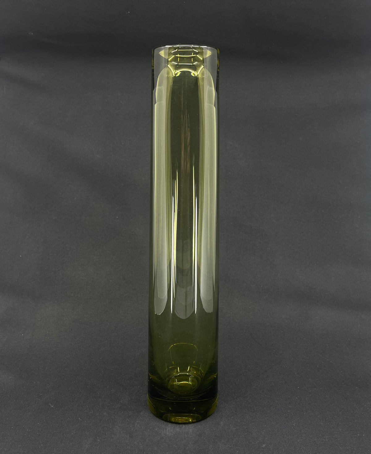 Oliven cylindervase, 37 cm.