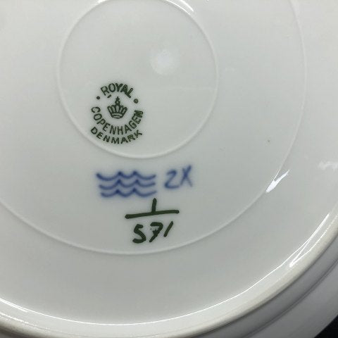 Mussel painted Half-blonde dinner plate