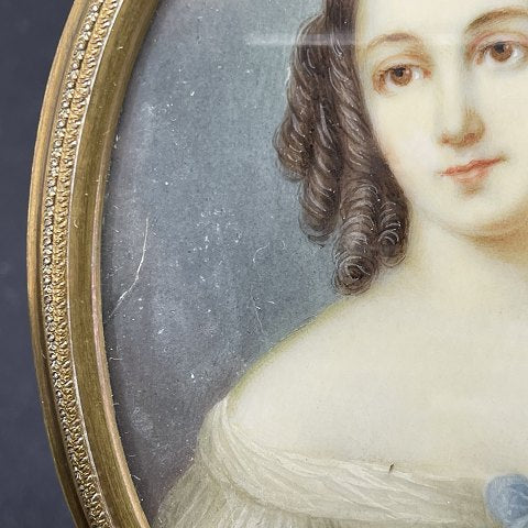 Large miniature portrait of empire woman