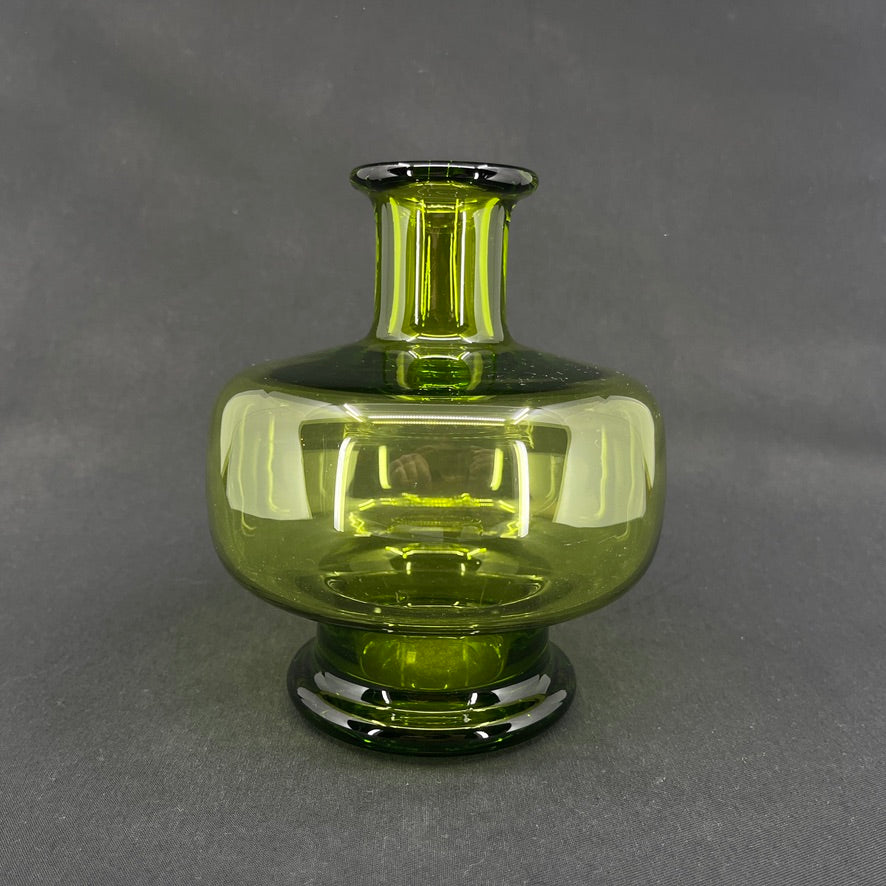 Large May Green vase from Holmegaard, 17.5 cm.
