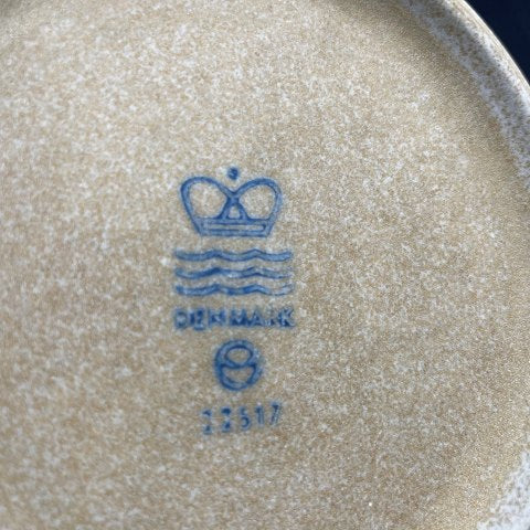 Ildpot låg af Grethe Meyer for Royal Copenhagen