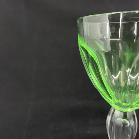 Neon green Paul glass
