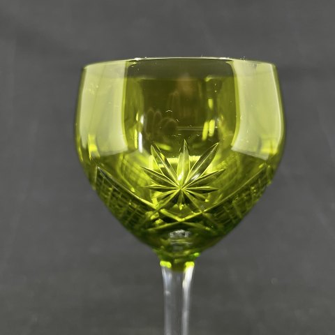 Green Daria white wine glass
