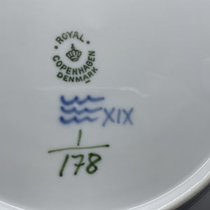 Blue Fluted Fluted Lunch Plate, 1/178 2nd grade.