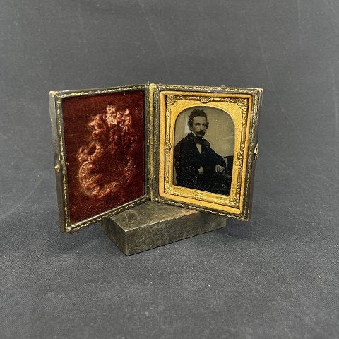 Well maintained ambrotype in leather frame