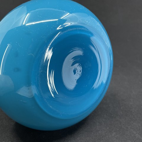 Blå Napoli vase fra Holmegaard, 13,5 cm.
