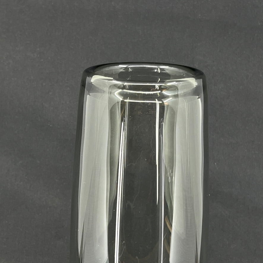 Smoke torpedo vase, 28 cm.