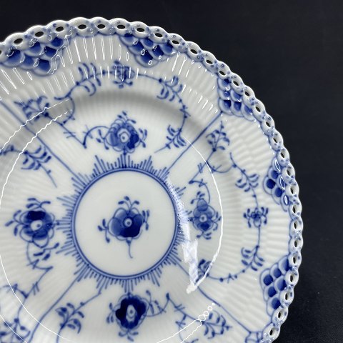 Full lace cake plate, 1/1087, 3rd assortment.