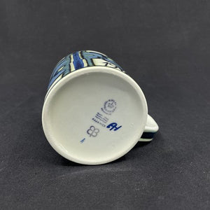 Royal Copenhagen small vintage mug 1975