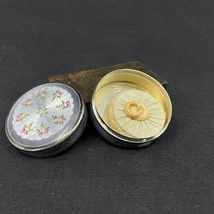Fine silver box with enamel