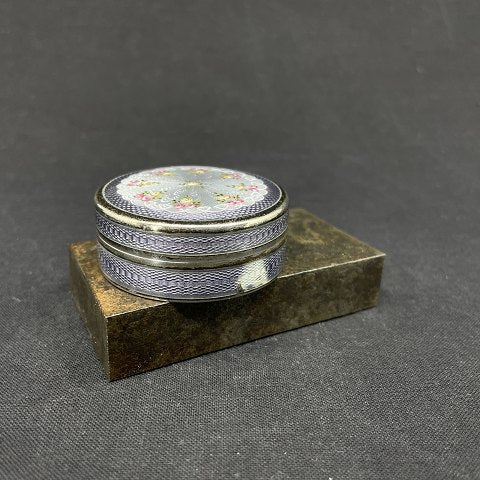 Fine silver box with enamel