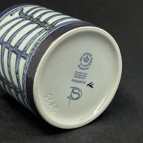 Royal Copenhagen lille årskrus 1970