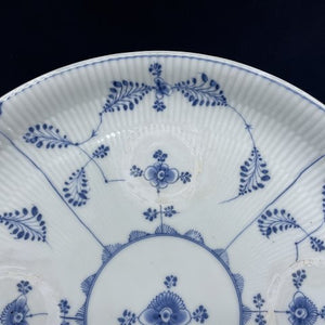 Musselmalet Riflet rundt fad fra 1780-1800