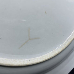 Antique Mussel painted Fluted dinner plate, 1779-1814