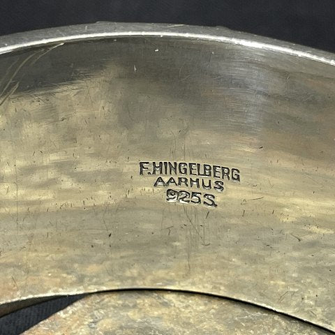 Armring af Svend Weihbrauch fra Hingelberg