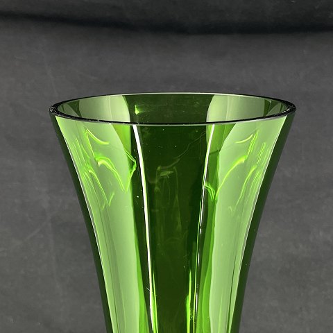 Høj ædelgrøn vase