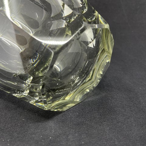 Nicely facet cut vase