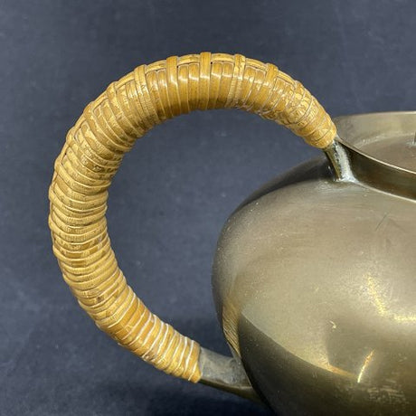 Modernist teapot from the 1930s