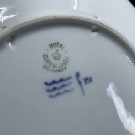 Royal Copenhagen Christmas plate 1937