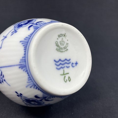 Mussel painted Fluted cream jug
