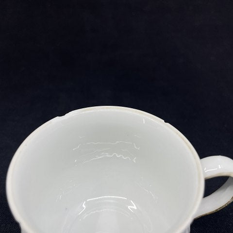 Mussel painted Fluted mustard jar with gold edges