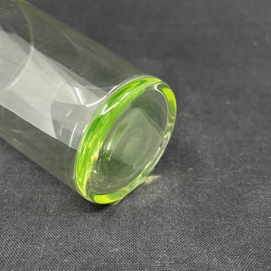 Neongrønt sodavandsglas fra Holmegaard
