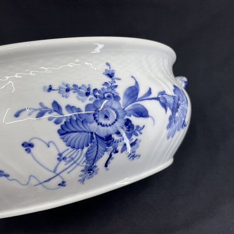 Blue Flower Curved tureen
