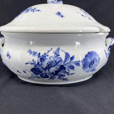 Blue Flower Curved tureen
