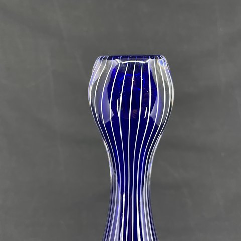 Zebra vase by Vicky Lindstrand