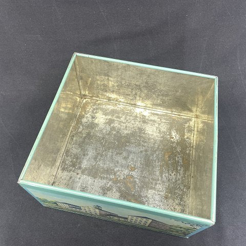 Large box from Jensen &amp; Møller
