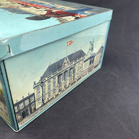 Large box from Jensen &amp; Møller
